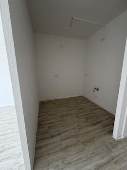 Albert-Schweitzer-Stra&szlig;e 5, 08529 Plauen